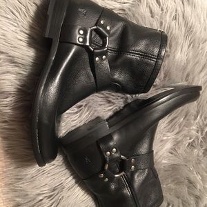 Frye boots new